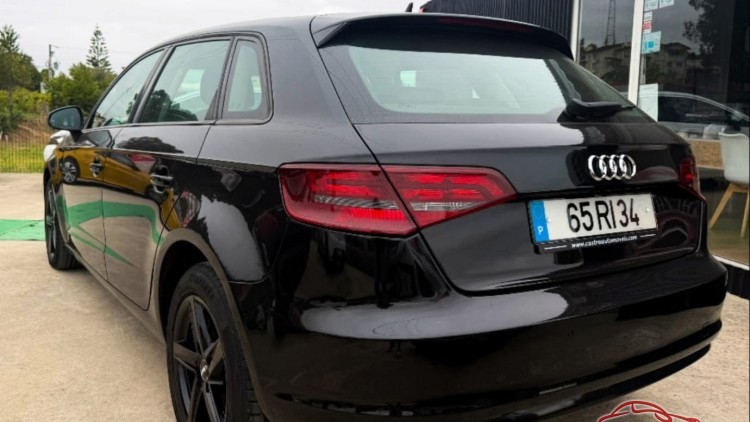 Audi A3 1.6 TDi Attraction
